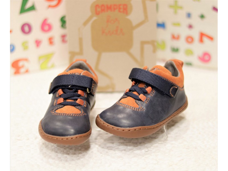 Zapato modelo K900133 marino-naranja. Calzado infantil Gayoso.