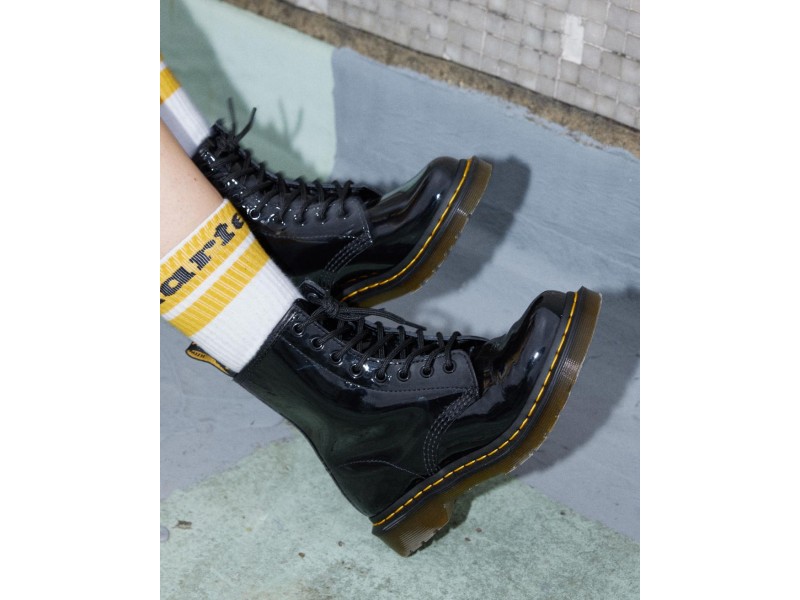 Bota Dr Martens 1460 Patent Lamper 11821011 en negro. Calzados Gayoso