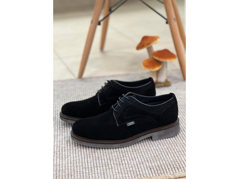 Bavor Calzado, Mocasín Blucher de Piel Color Negro Mate con Velcro